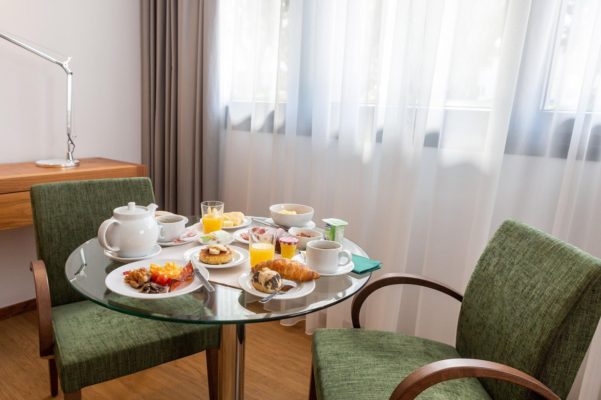 Hotel Cruzeiro Angra do Heroísmo Екстериор снимка